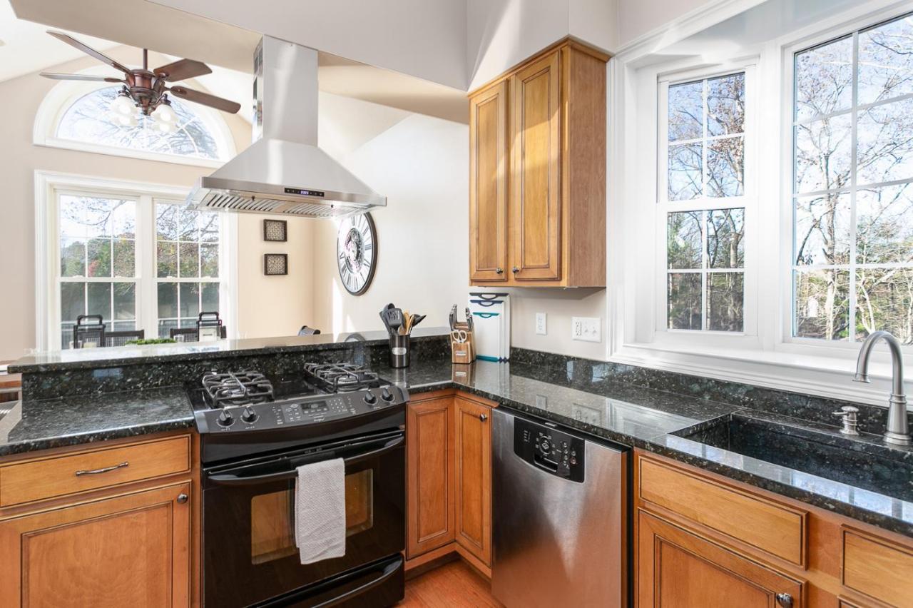 Luxurious House With Pool Near Asheville By Mighty Tree Properties Leicester Eksteriør billede