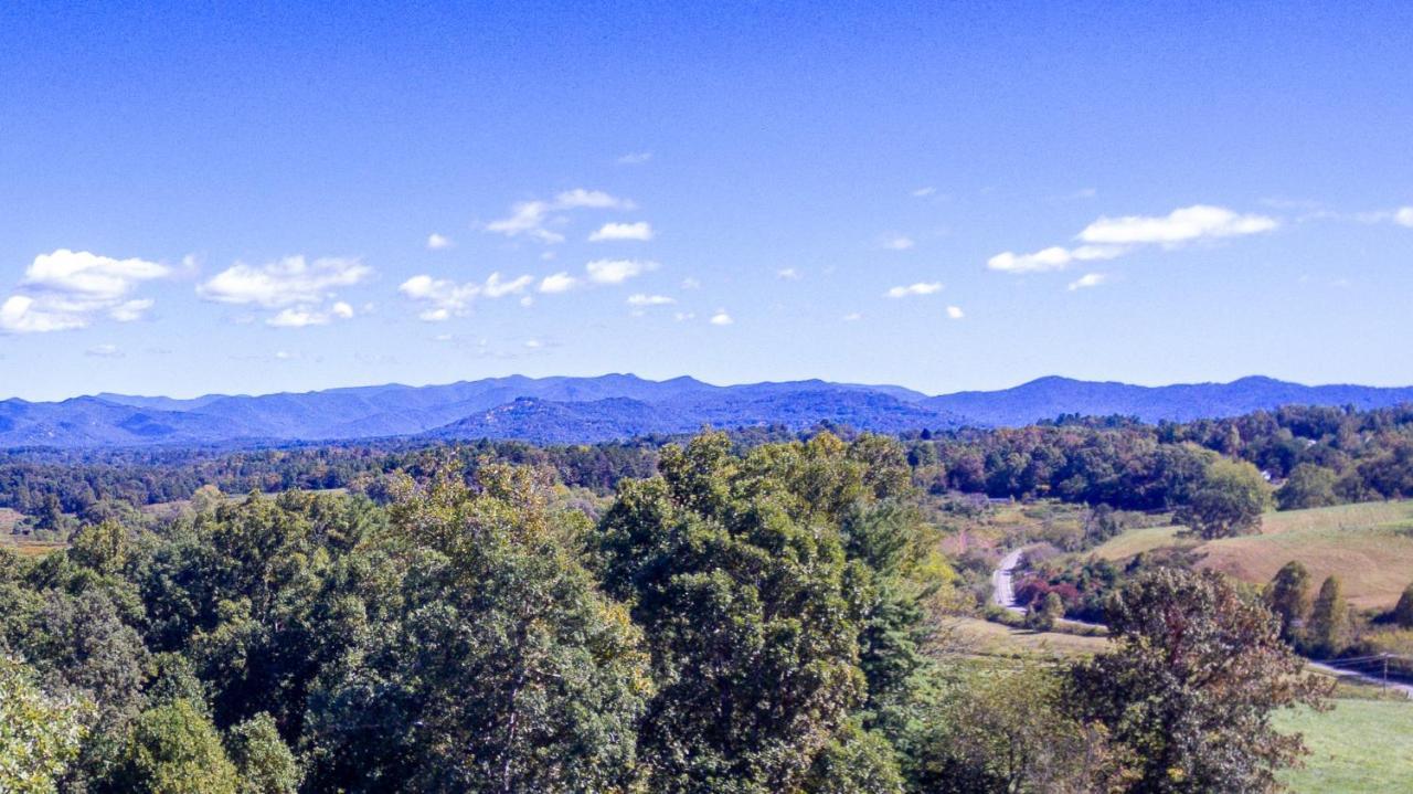 Luxurious House With Pool Near Asheville By Mighty Tree Properties Leicester Eksteriør billede